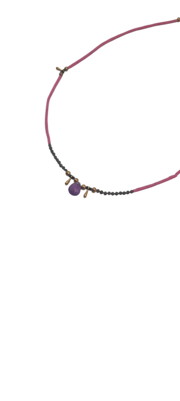 Natuurlijke kralen ketting roze