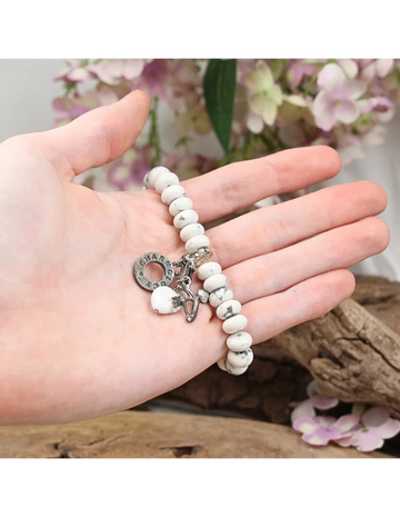 Armband Howliet wit met bedels