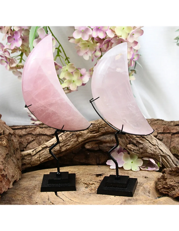 Rozenkwarts maan op metalen standaard